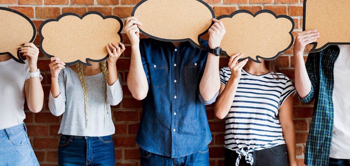 People standing with speech bubbles