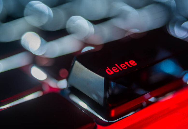 image of keyboard with delete button to show th eneed to remove online defamation